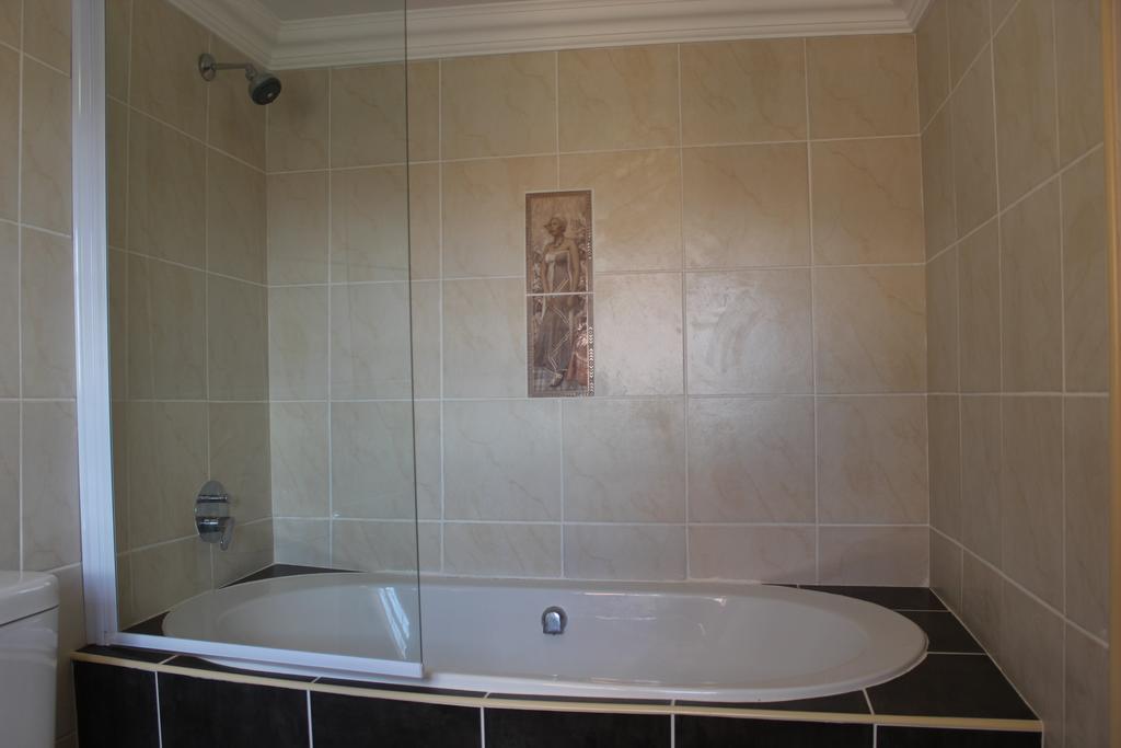 מאסרו Blue Crane Guesthouse מראה חיצוני תמונה